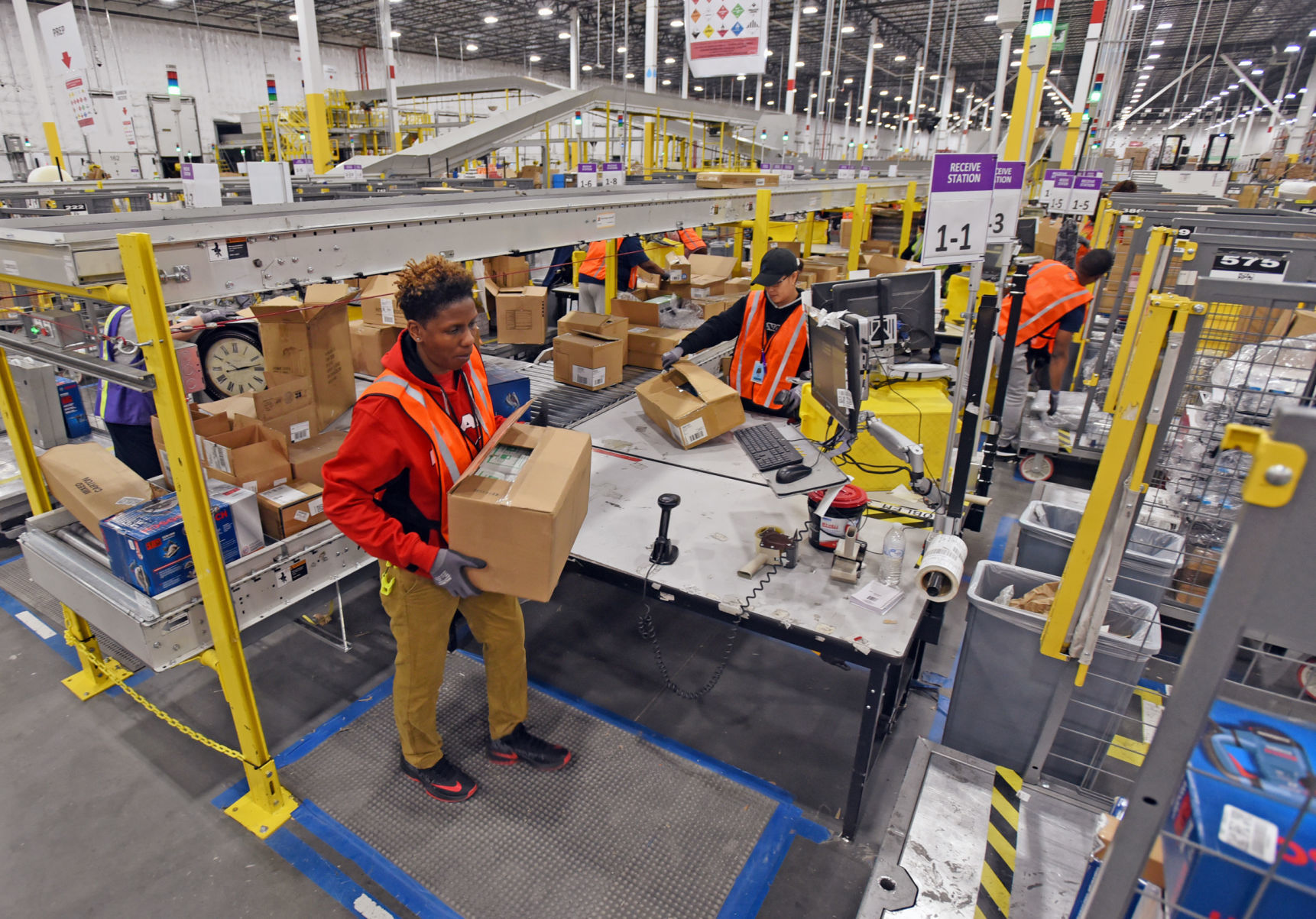 Amazon Fulfillment Center 29